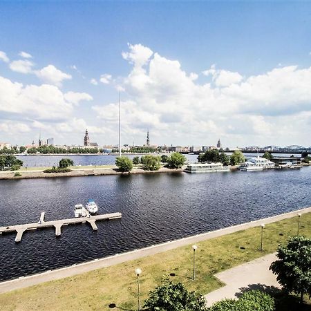 Winwinstay Superior Apartment By River Daugava Рига Екстериор снимка